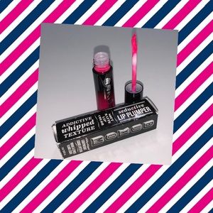 Buxom lightweight liquid lipstick EXHIBITIONIST